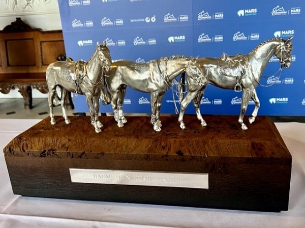 equestrian index equestrian news trophybad